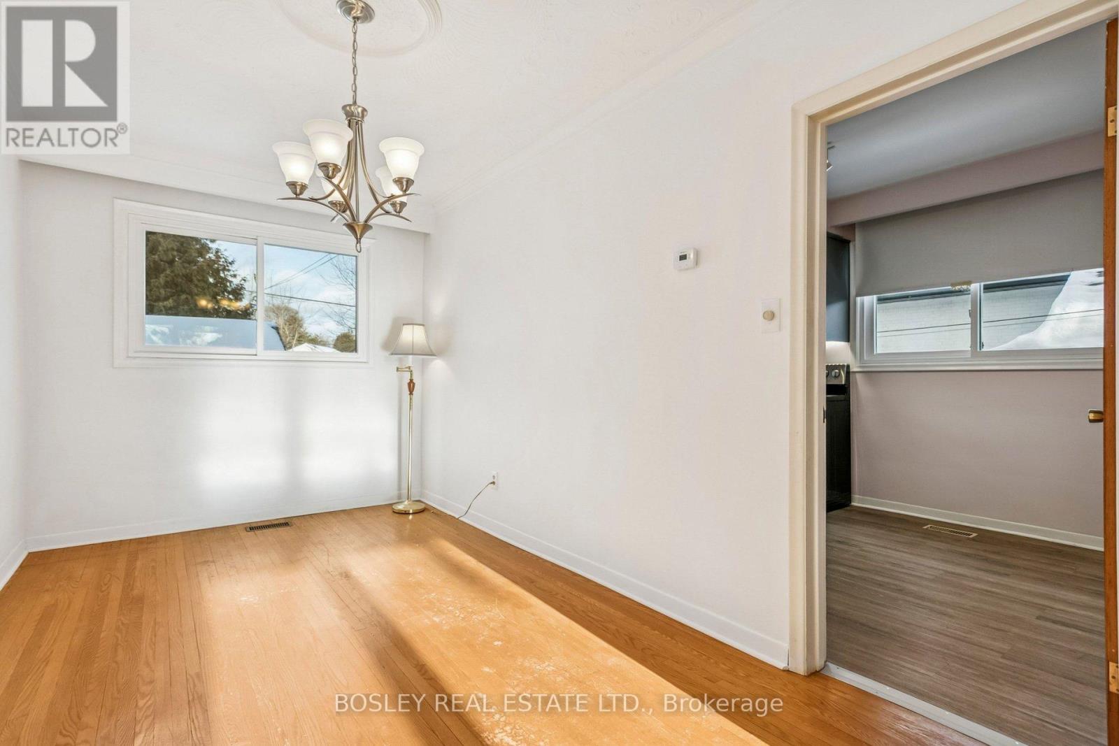 11 Forty First Street, Toronto, Ontario  M8W 3N4 - Photo 6 - W12725448