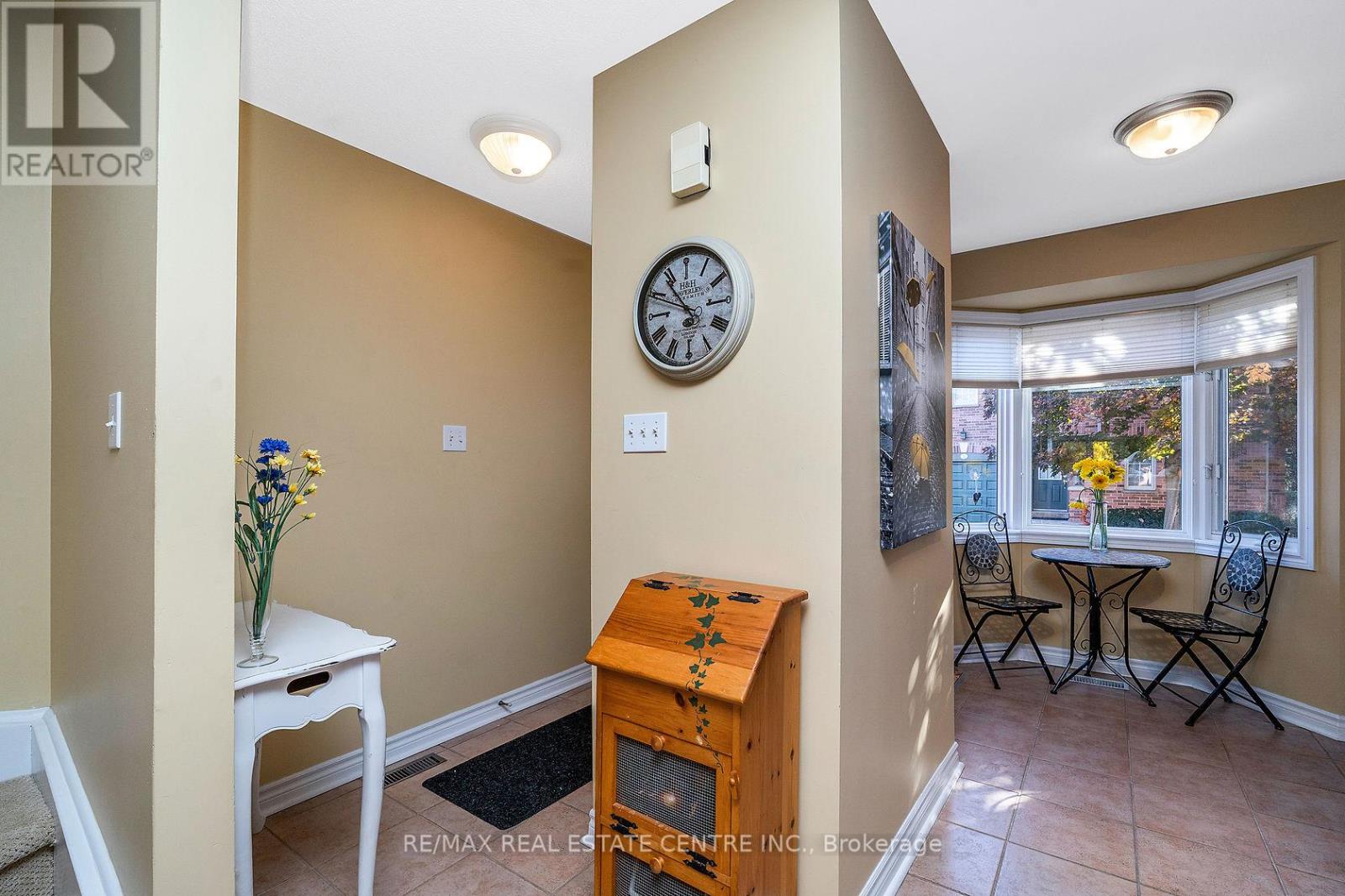 3 - 76 River Drive, Halton Hills, Ontario  L7G 2J2 - Photo 3 - W12725450