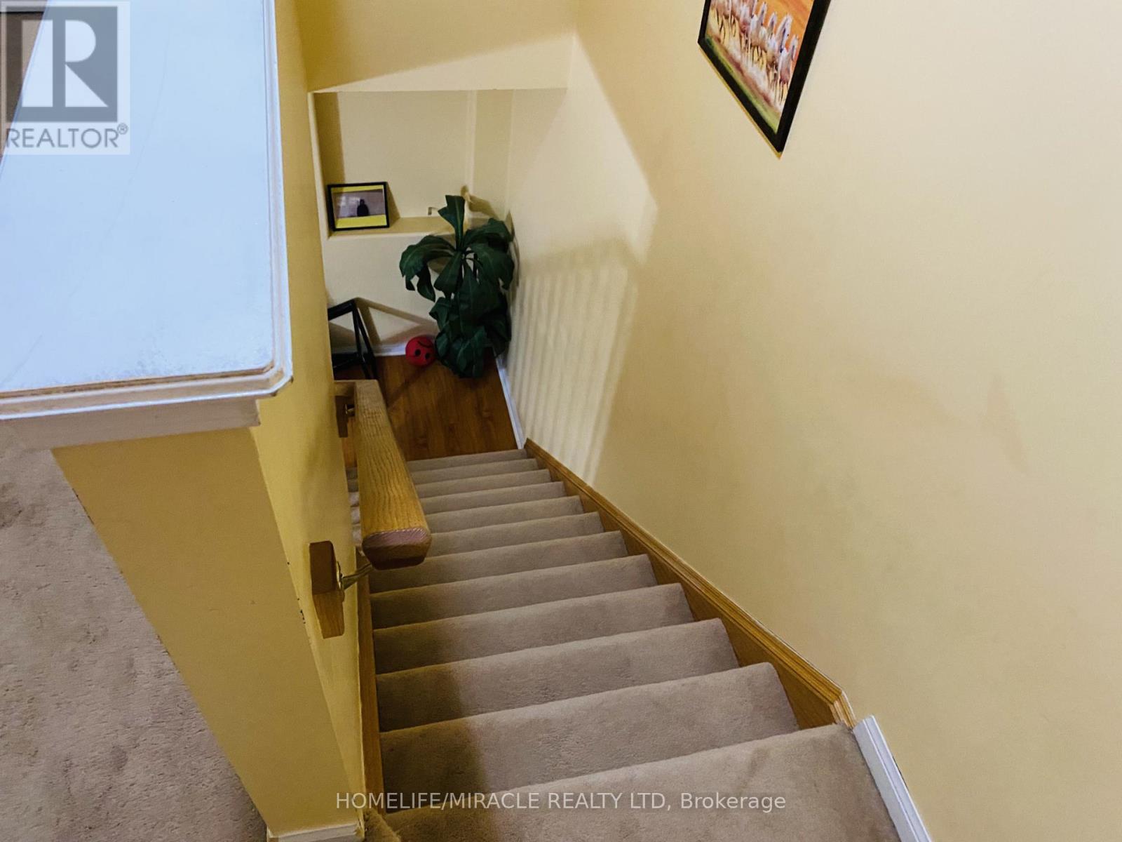 72 Coachlight Crescent, Brampton, Ontario  L6P 2Y8 - Photo 9 - W12725462