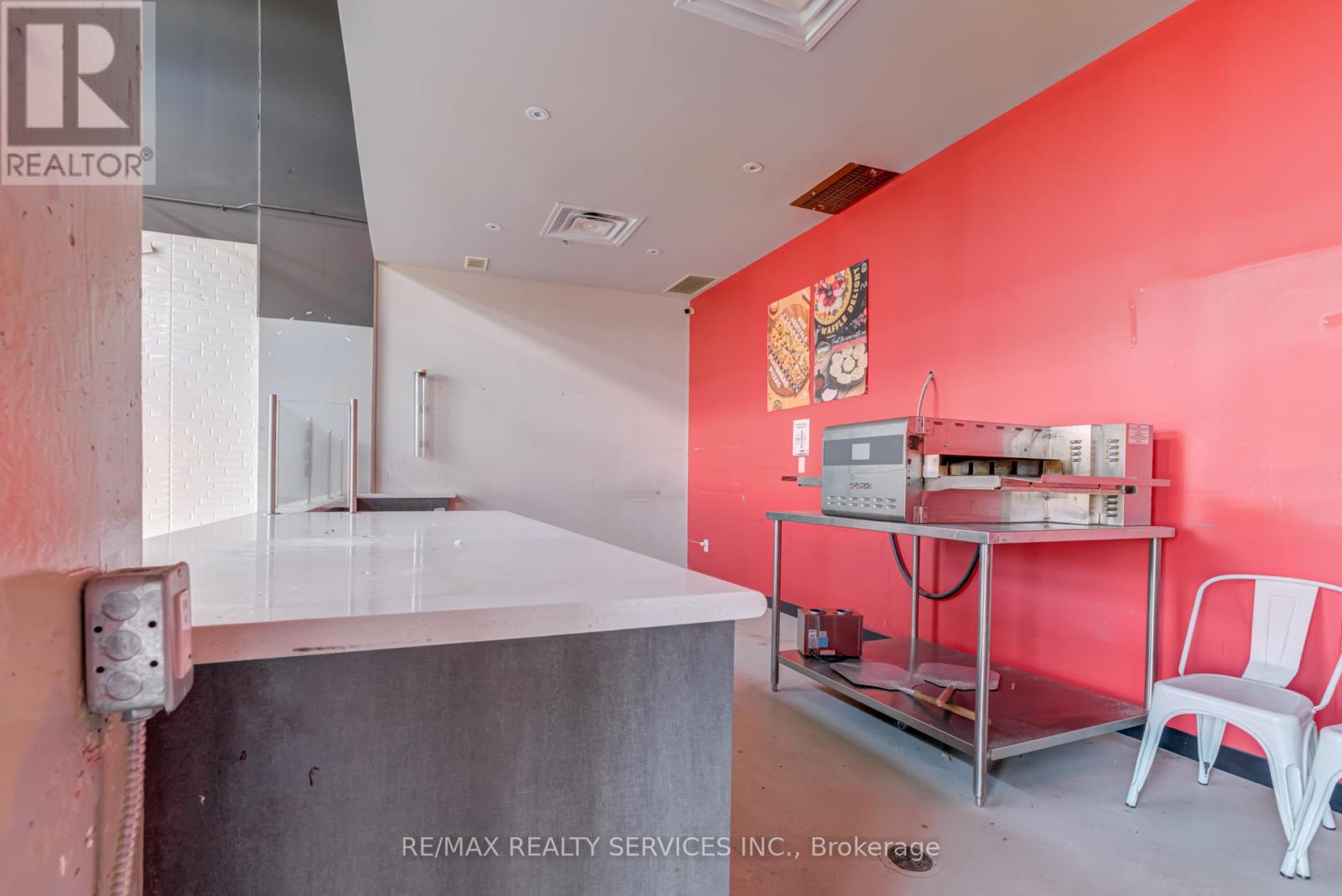 3 & 4 - 5220 Dundas Street, Burlington, Ontario  L7L 0J4 - Photo 22 - W12725464