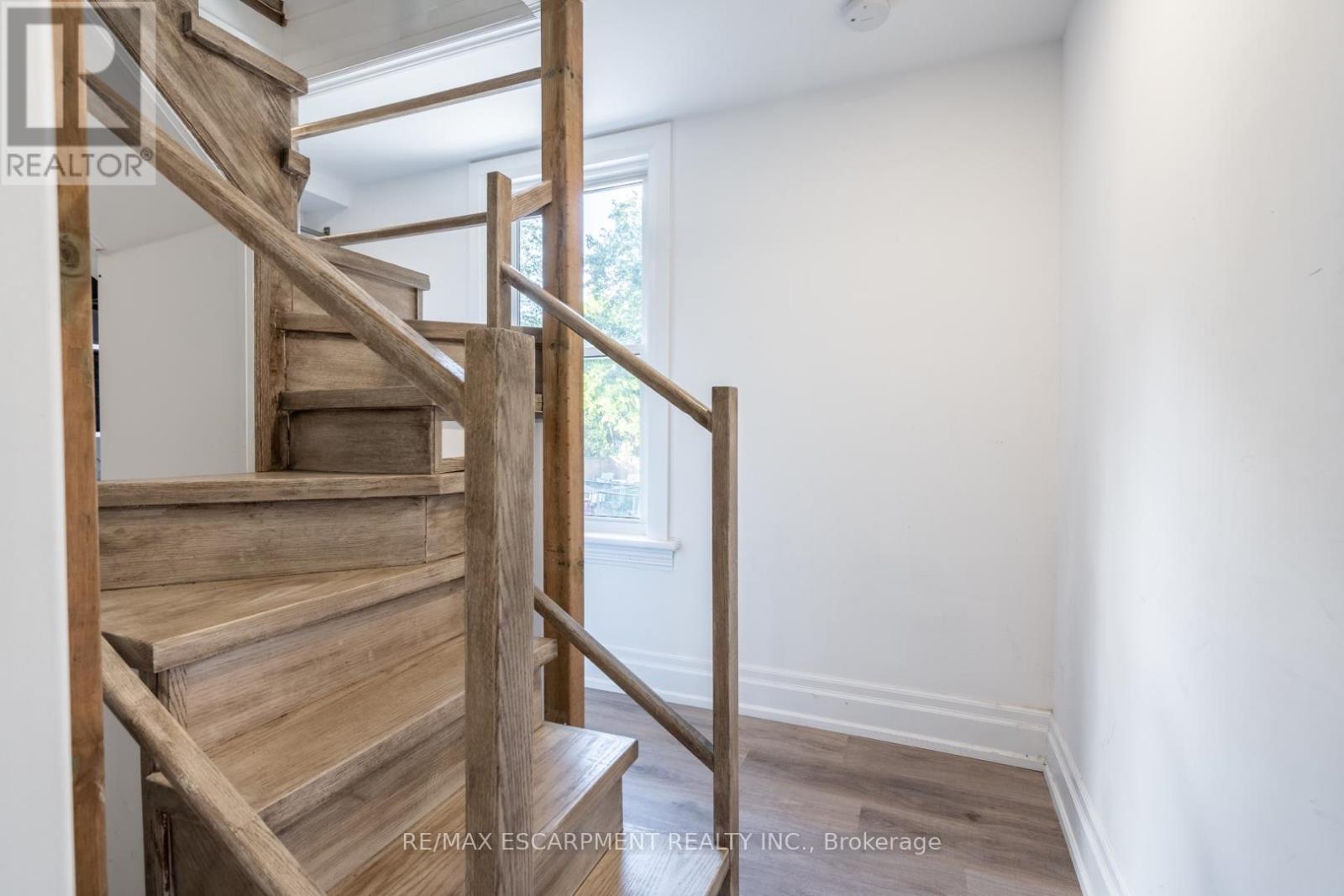 69 Highway 8, Hamilton, Ontario  L9H 4V1 - Photo 31 - X12725322