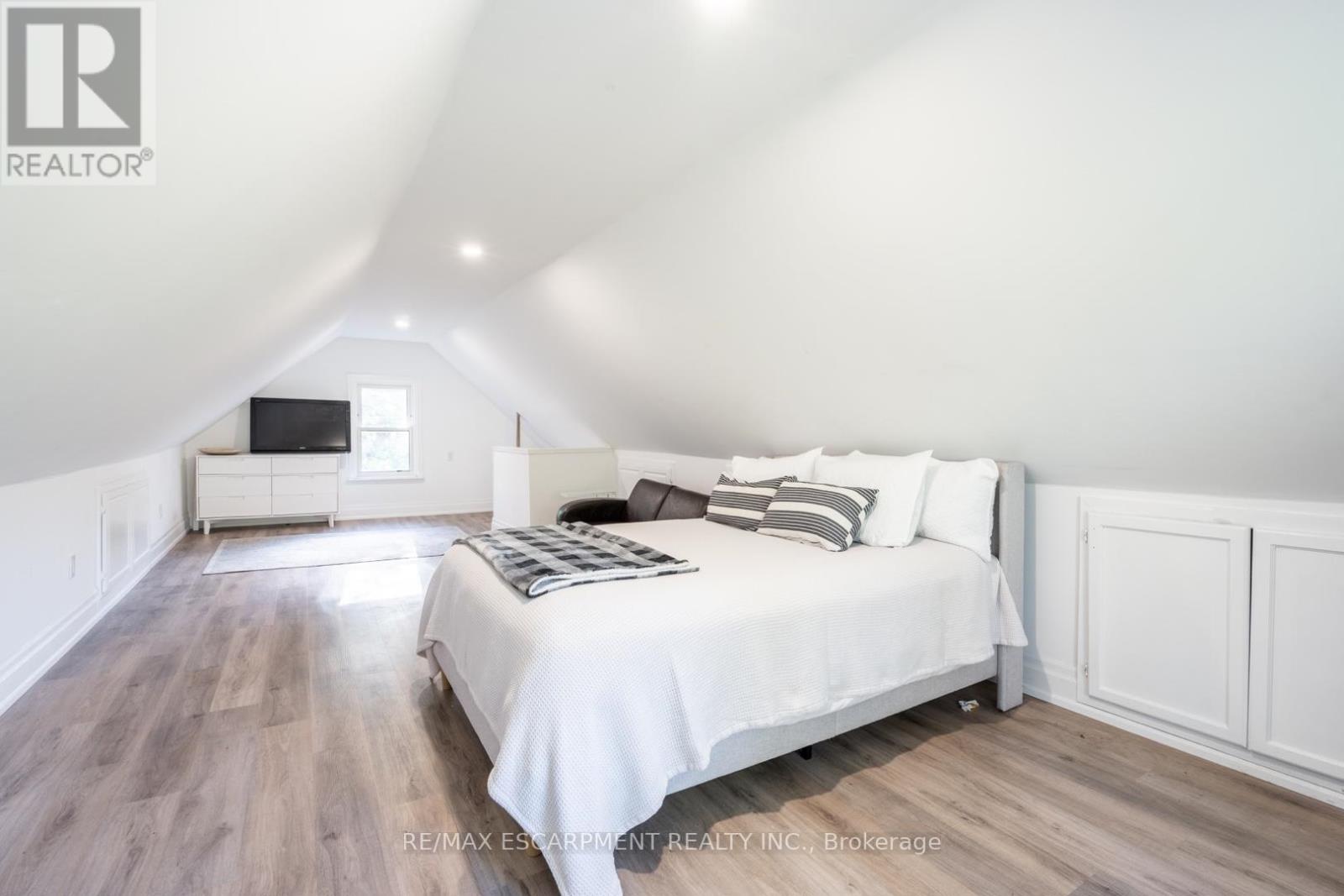 69 Highway 8, Hamilton, Ontario  L9H 4V1 - Photo 34 - X12725322