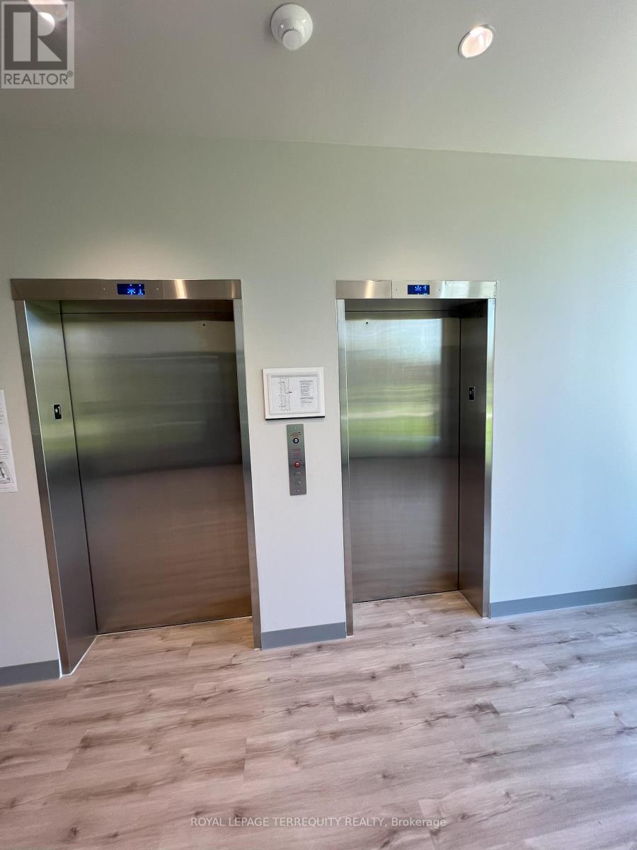 416 - 107 Roger Street, Waterloo, Ontario  N2J 0G3 - Photo 3 - X12725350