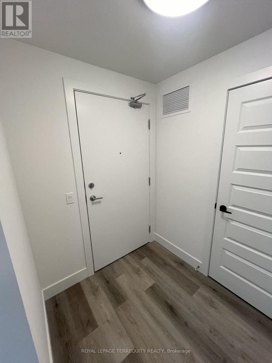 416 - 107 Roger Street, Waterloo, Ontario  N2J 0G3 - Photo 4 - X12725350