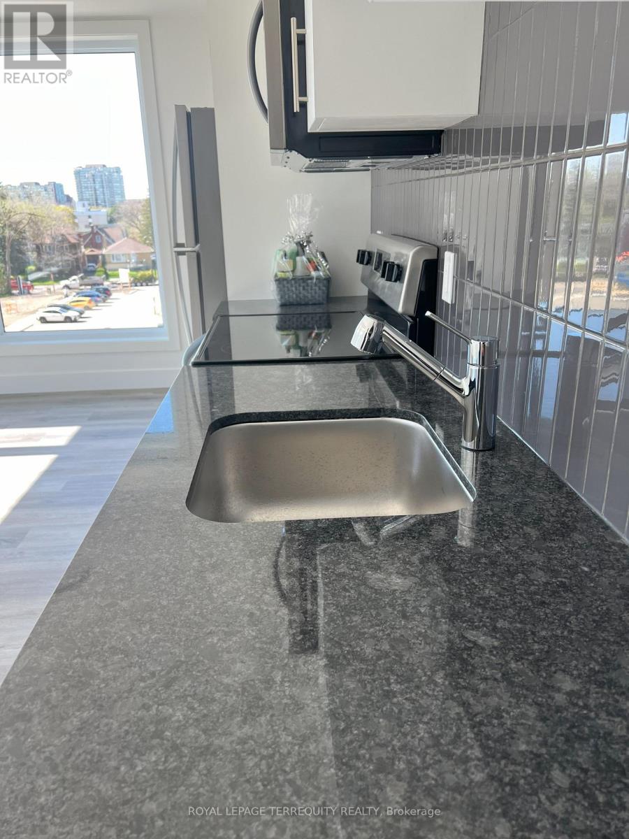 416 - 107 Roger Street, Waterloo, Ontario  N2J 0G3 - Photo 7 - X12725350