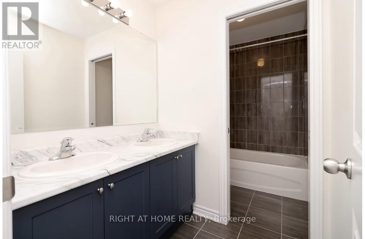 11 - 383 Dundas Street E, Hamilton, Ontario  L0R 2H3 - Photo 12 - X12725394