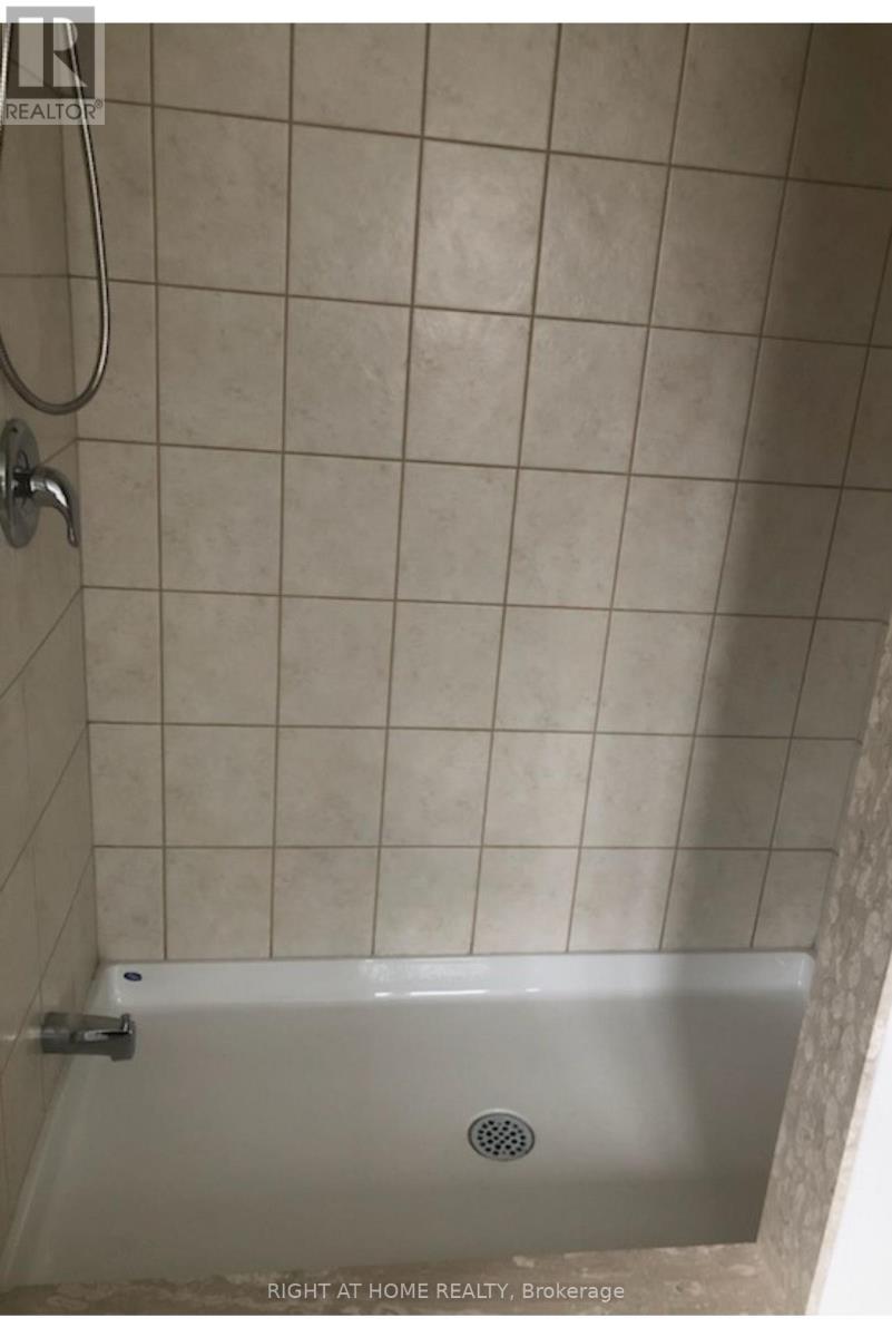 7807 Longhouse Lane, Niagara Falls, Ontario  L2H 3R7 - Photo 7 - X12725398