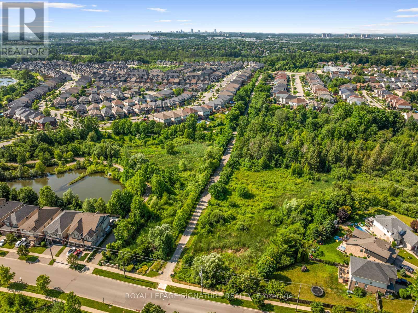 704 Robert Ferrie Drive, Kitchener, Ontario  N2R 0B2 - Photo 43 - X12725422