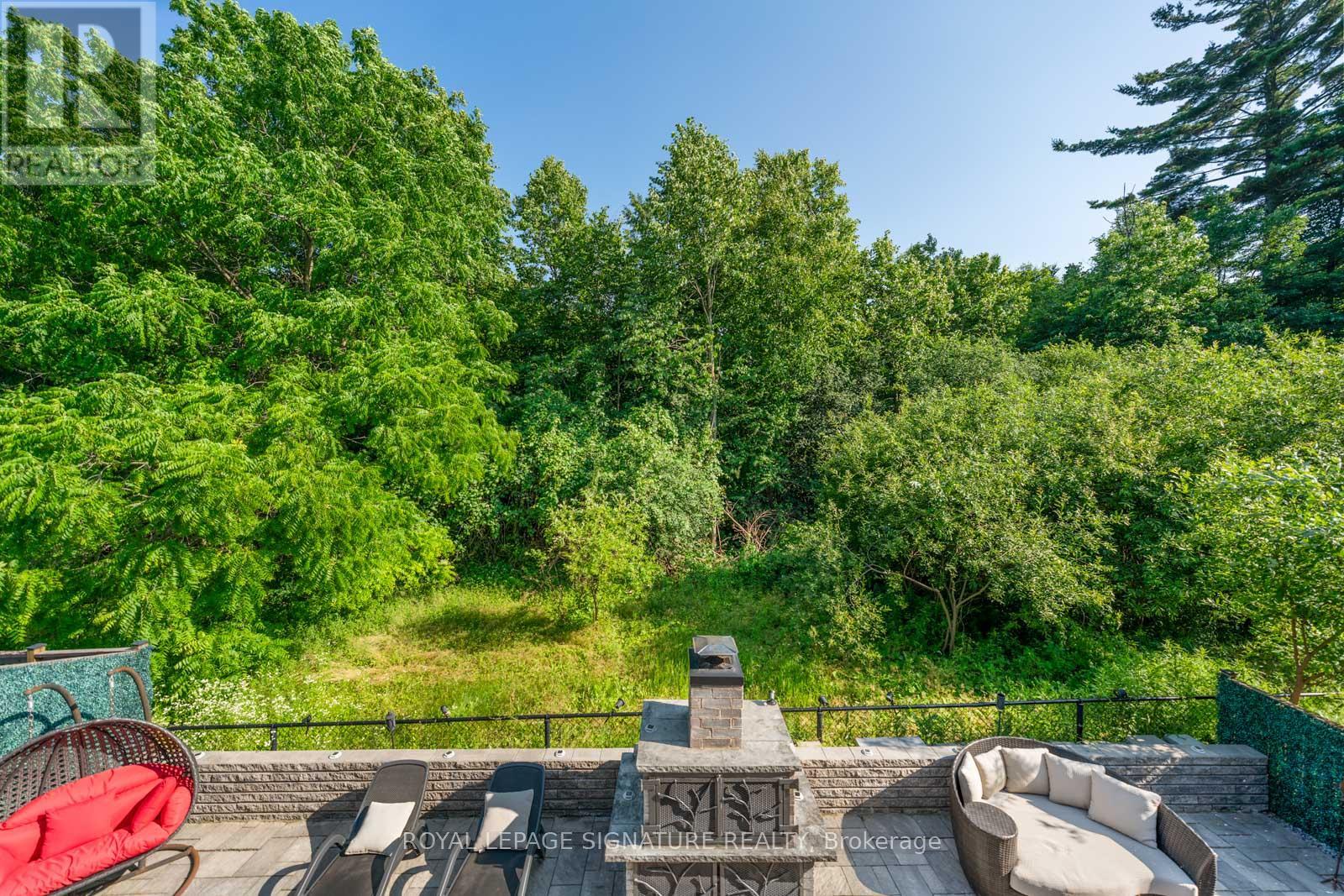 704 Robert Ferrie Drive, Kitchener, Ontario  N2R 0B2 - Photo 49 - X12725422