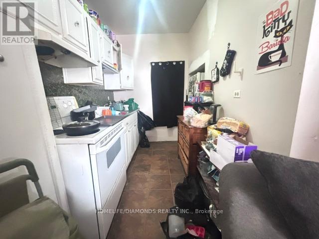 4908 St. Lawrence Avenue, Niagara Falls, Ontario  L2E 3Y3 - Photo 5 - X12725432