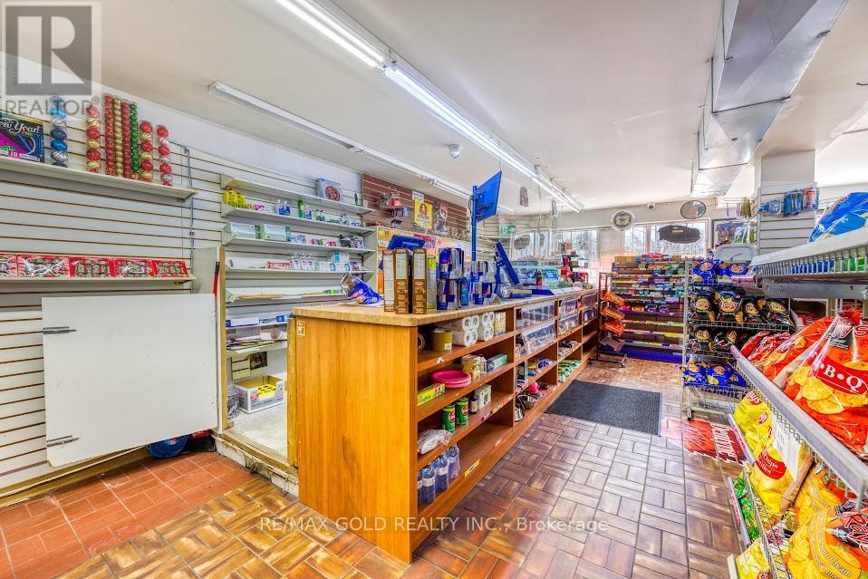 794 London Road, Sarnia, Ontario  N7T 4Y1 - Photo 9 - X12725496