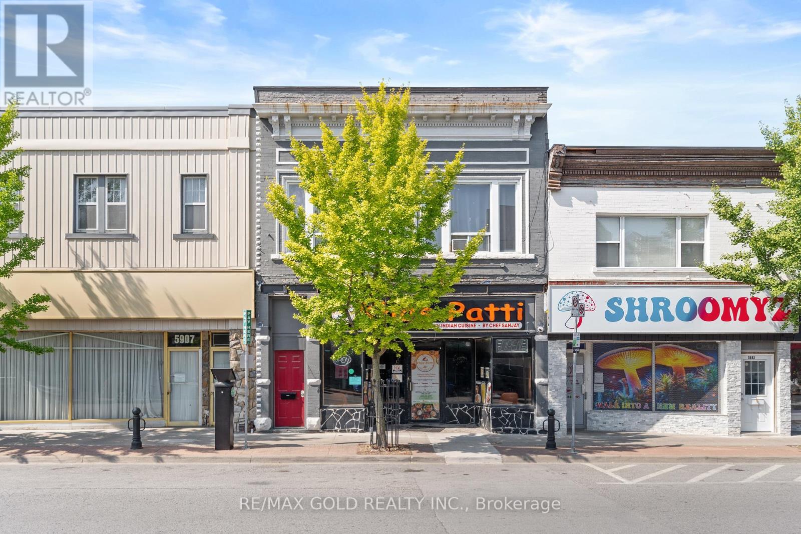 5899 Main Street, Niagara Falls, Ontario  L2G 5Z7 - Photo 2 - X12725510