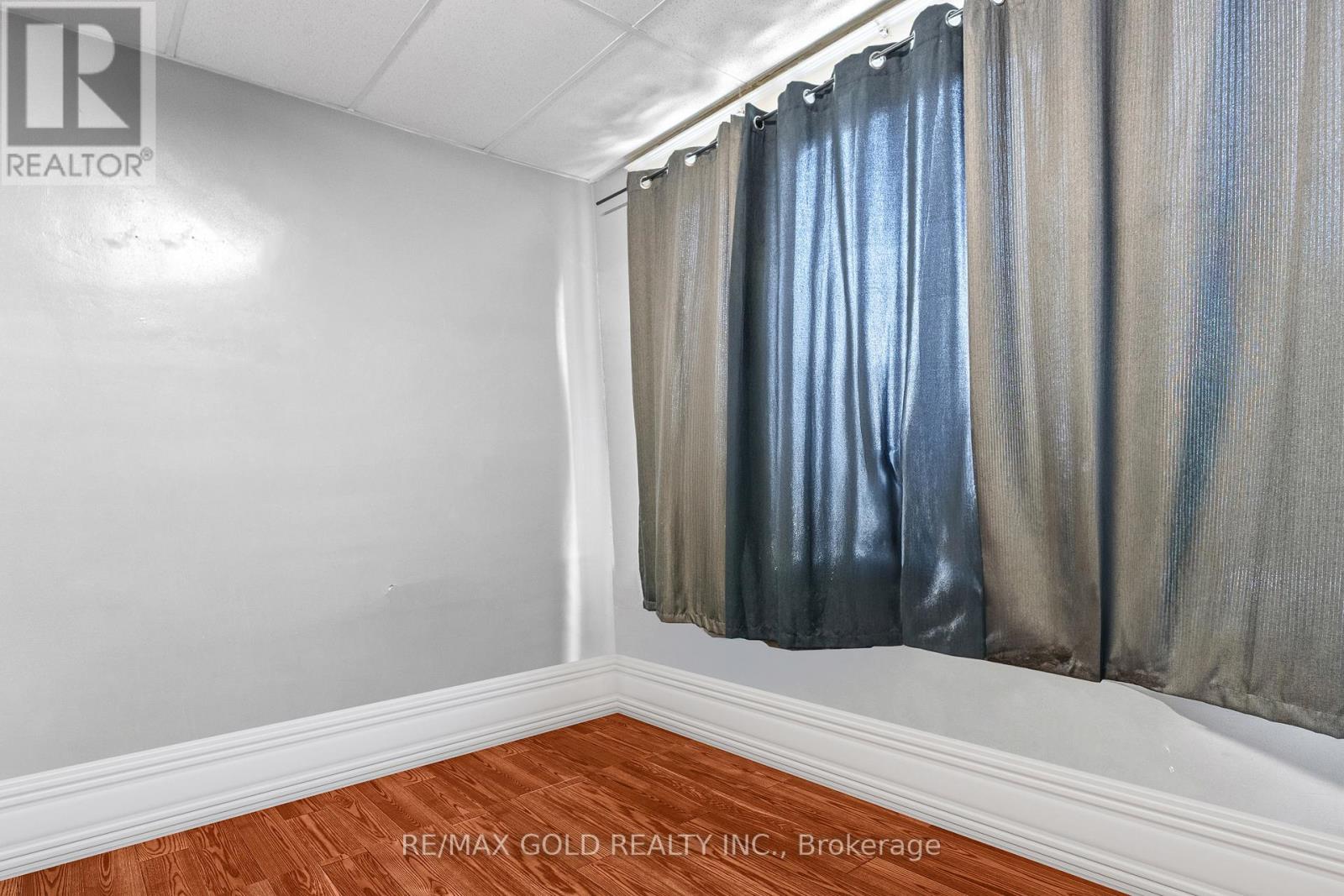 5899 Main Street, Niagara Falls, Ontario  L2G 5Z7 - Photo 28 - X12725510