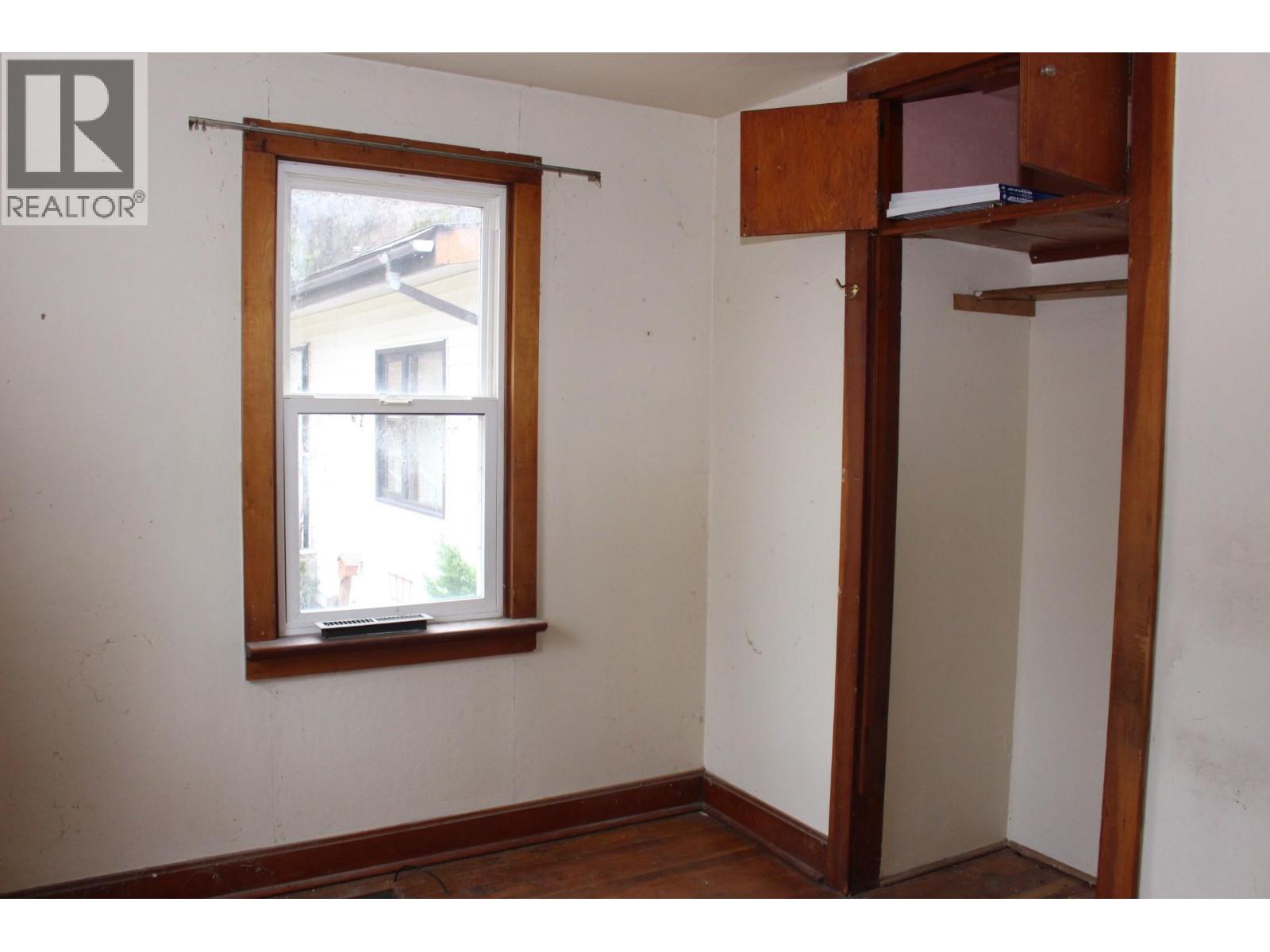 1540 Mcbeth Street, Trail, British Columbia  V1R 1Z4 - Photo 13 - 10373728