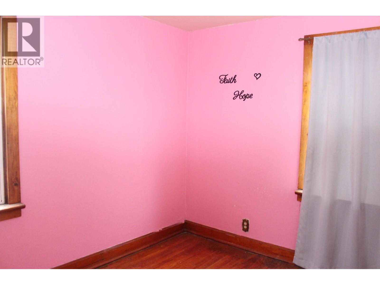 1540 Mcbeth Street, Trail, British Columbia  V1R 1Z4 - Photo 15 - 10373728