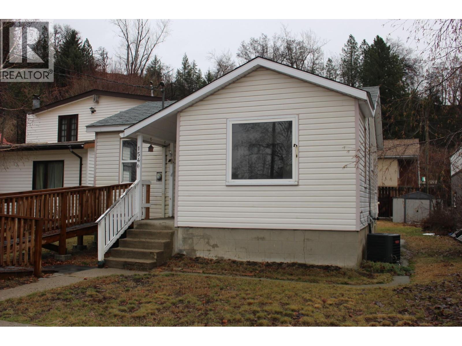 1540 Mcbeth Street, Trail, British Columbia  V1R 1Z4 - Photo 2 - 10373728