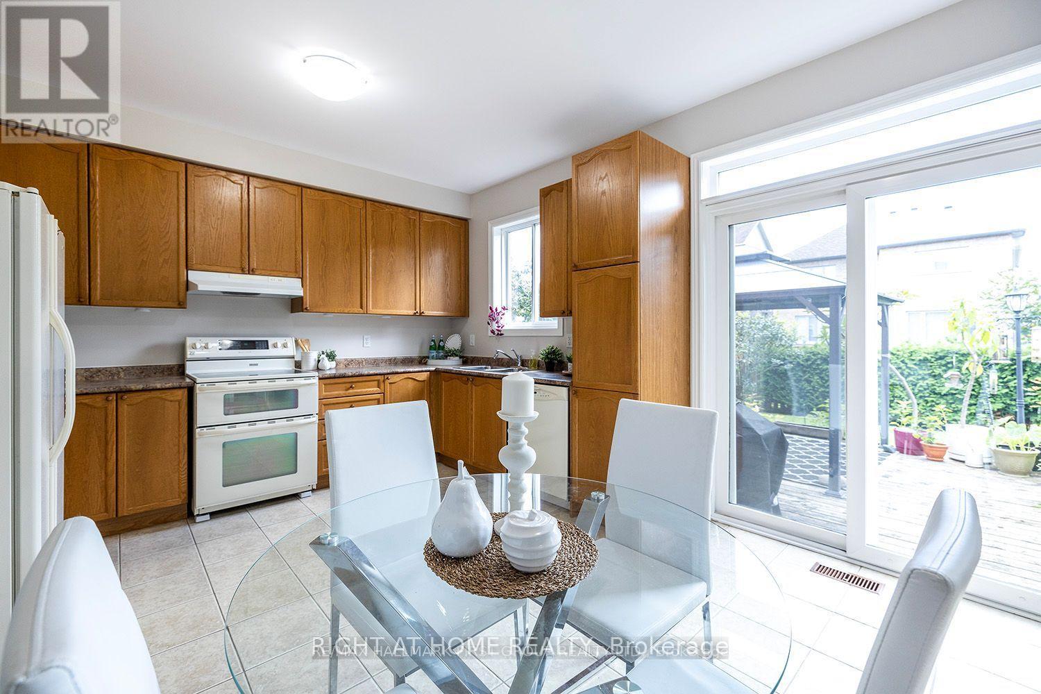 64 Chimney Hill Way, Scugog, Ontario  L9L 2E1 - Photo 4 - E12725610