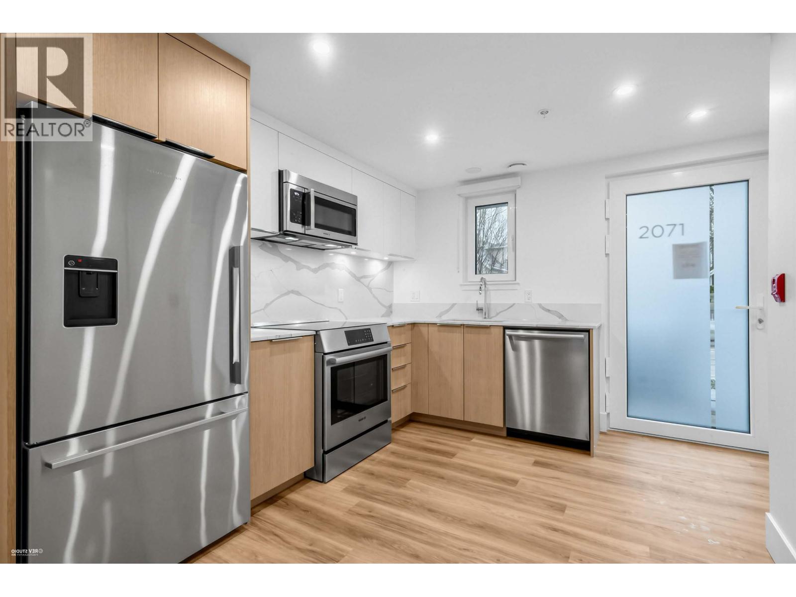 202 2075 E 1st Avenue, Vancouver, British Columbia  V5N 1B6 - Photo 6 - R3080262