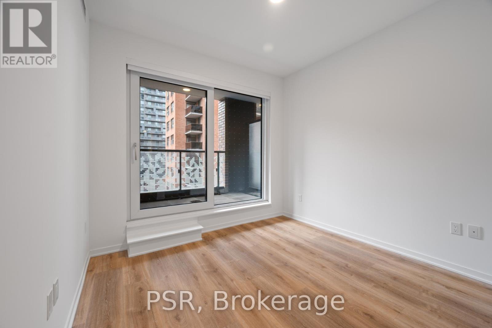 610 - 101 Roehampton Avenue, Toronto, Ontario  M4P 2W2 - Photo 8 - C12706454