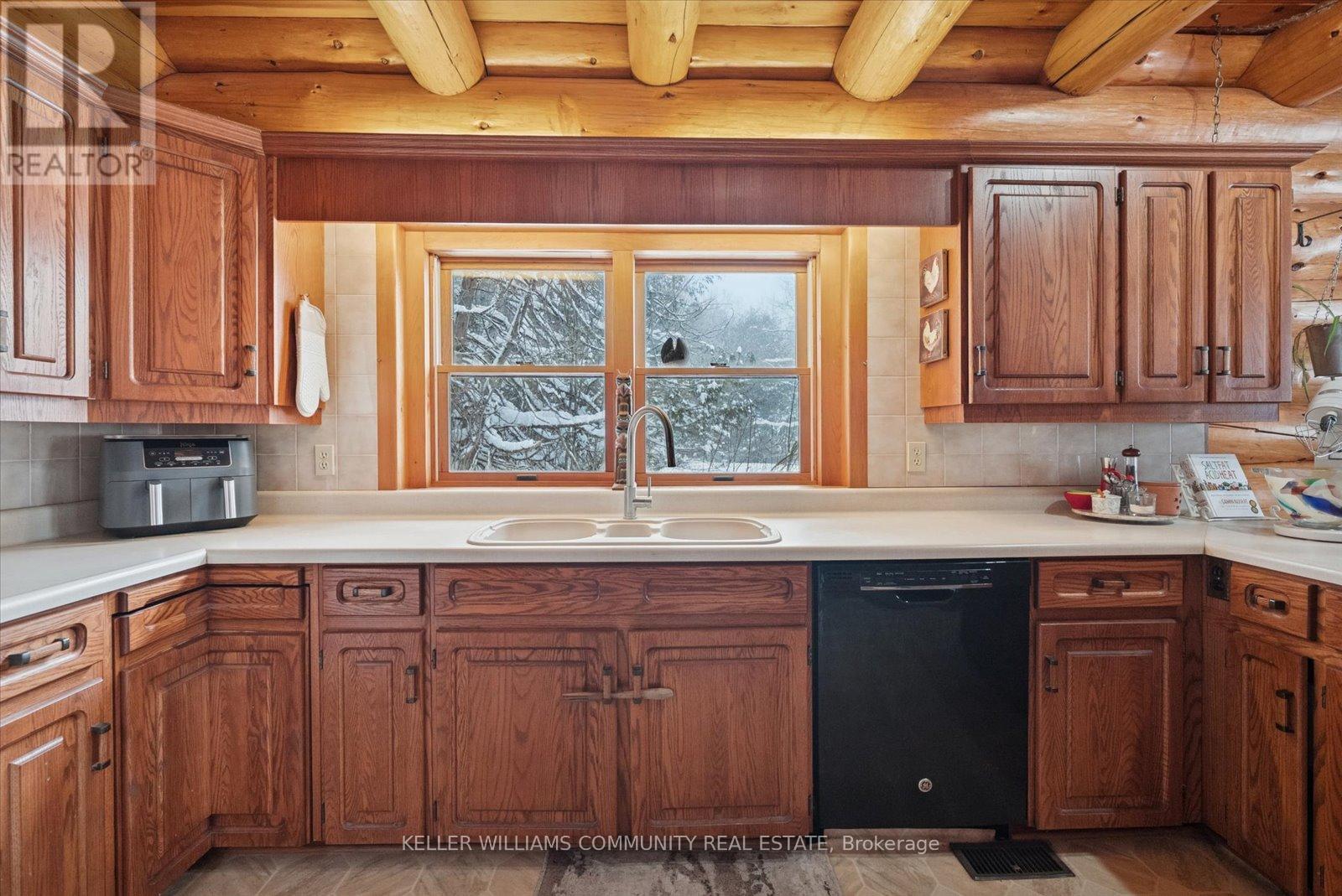 197 Hillside Drive, Kawartha Lakes, Ontario  K0M 1C0 - Photo 11 - X12725626