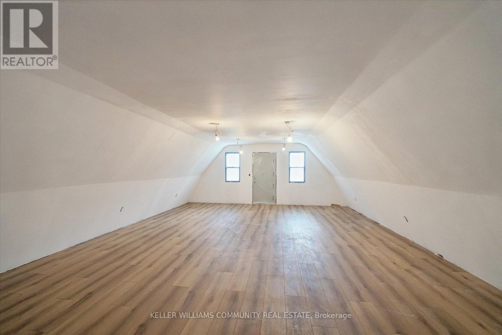 197 Hillside Drive, Kawartha Lakes, Ontario  K0M 1C0 - Photo 33 - X12725626