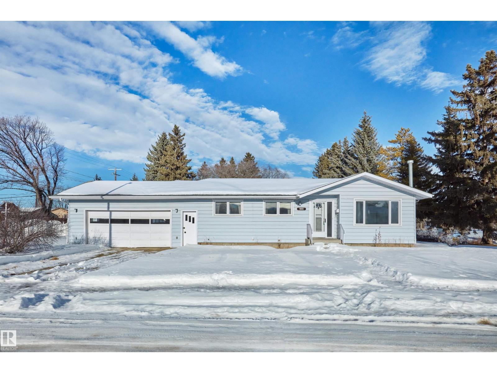 10512 54 AV NW, Edmonton, Alberta