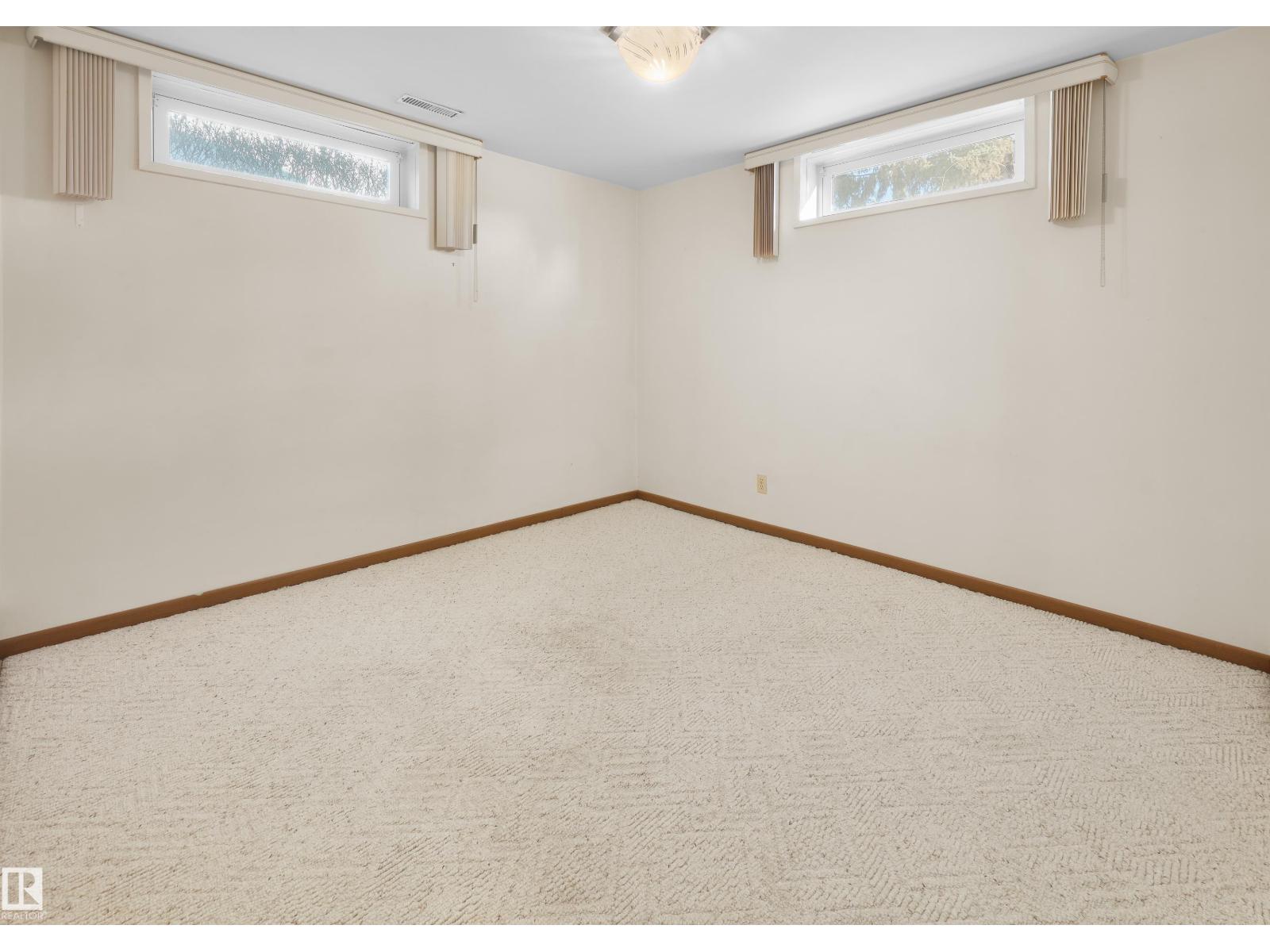 10512 54 Av Nw, Edmonton, Alberta  T6H 0T7 - Photo 31 - E4470905