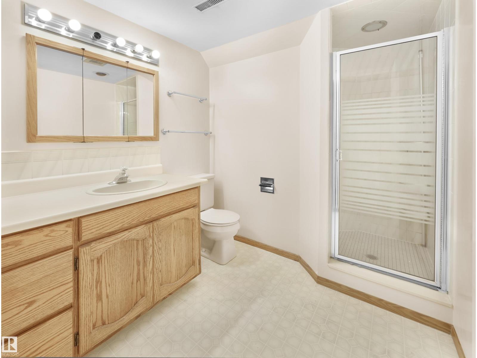 10512 54 Av Nw, Edmonton, Alberta  T6H 0T7 - Photo 33 - E4470905