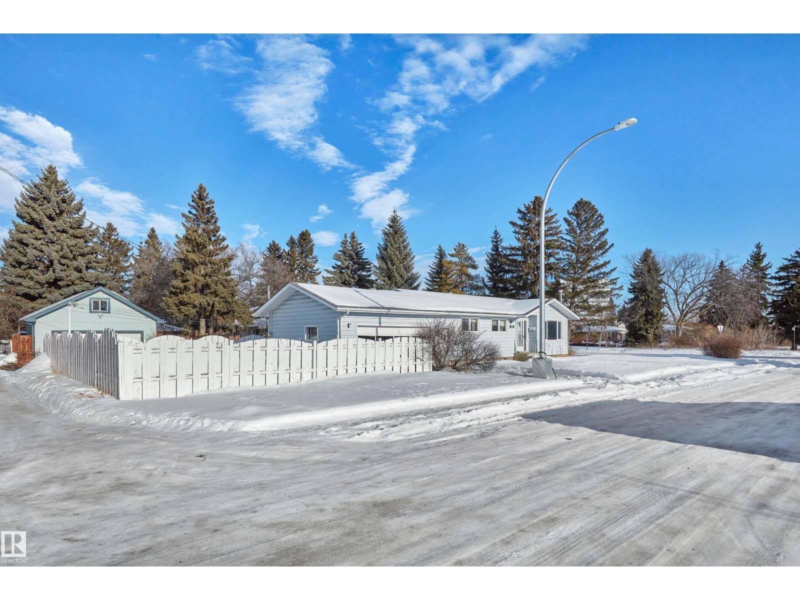 10512 54 Av Nw, Edmonton, Alberta  T6H 0T7 - Photo 36 - E4470905