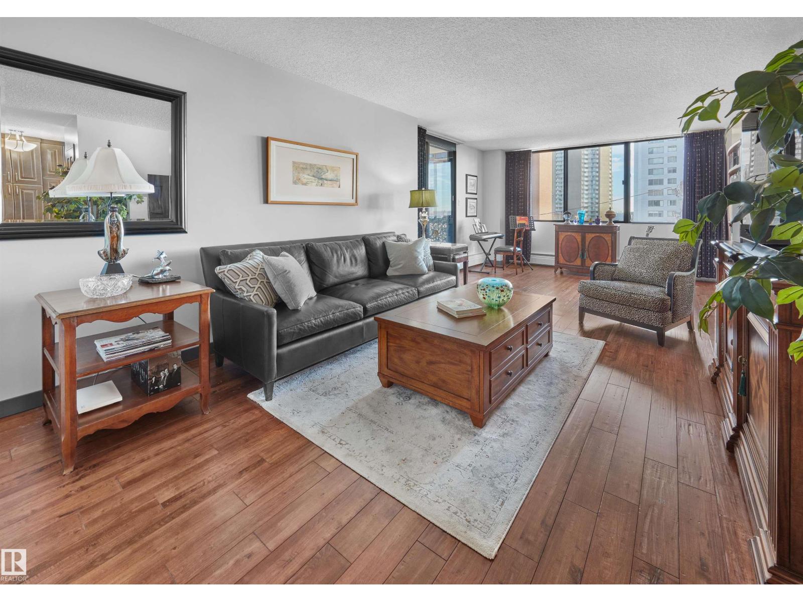 #304 9921 104 St Nw, Edmonton, Alberta  T5K 2K3 - Photo 3 - E4470909