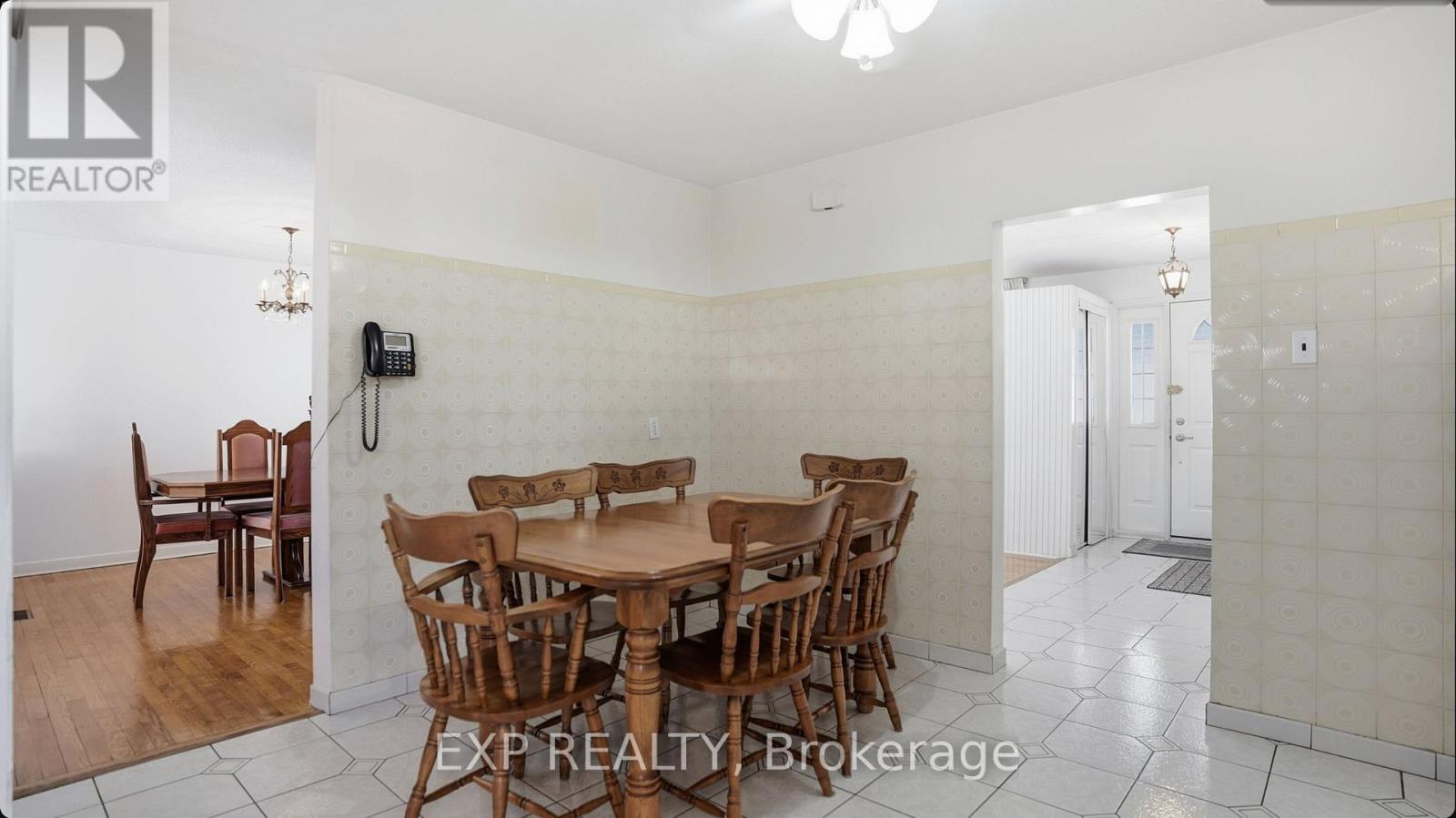 20 Wallford Way, Ottawa, Ontario  K2E 6B4 - Photo 10 - X12725562