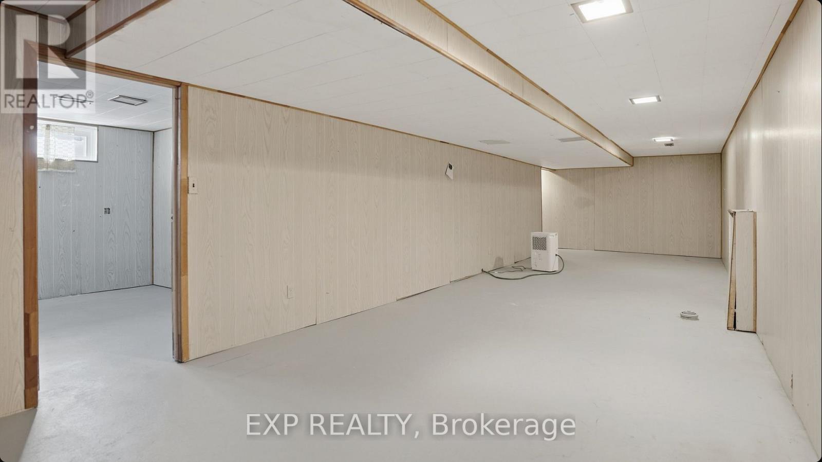 20 Wallford Way, Ottawa, Ontario  K2E 6B4 - Photo 30 - X12725562