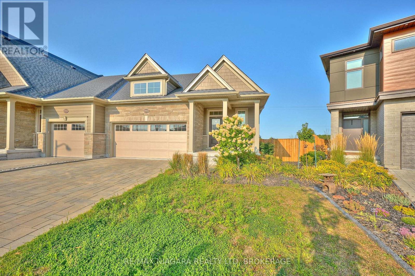 3947 Mitchell Crescent, Fort Erie, Ontario  L0S 1S0 - Photo 2 - X12725554