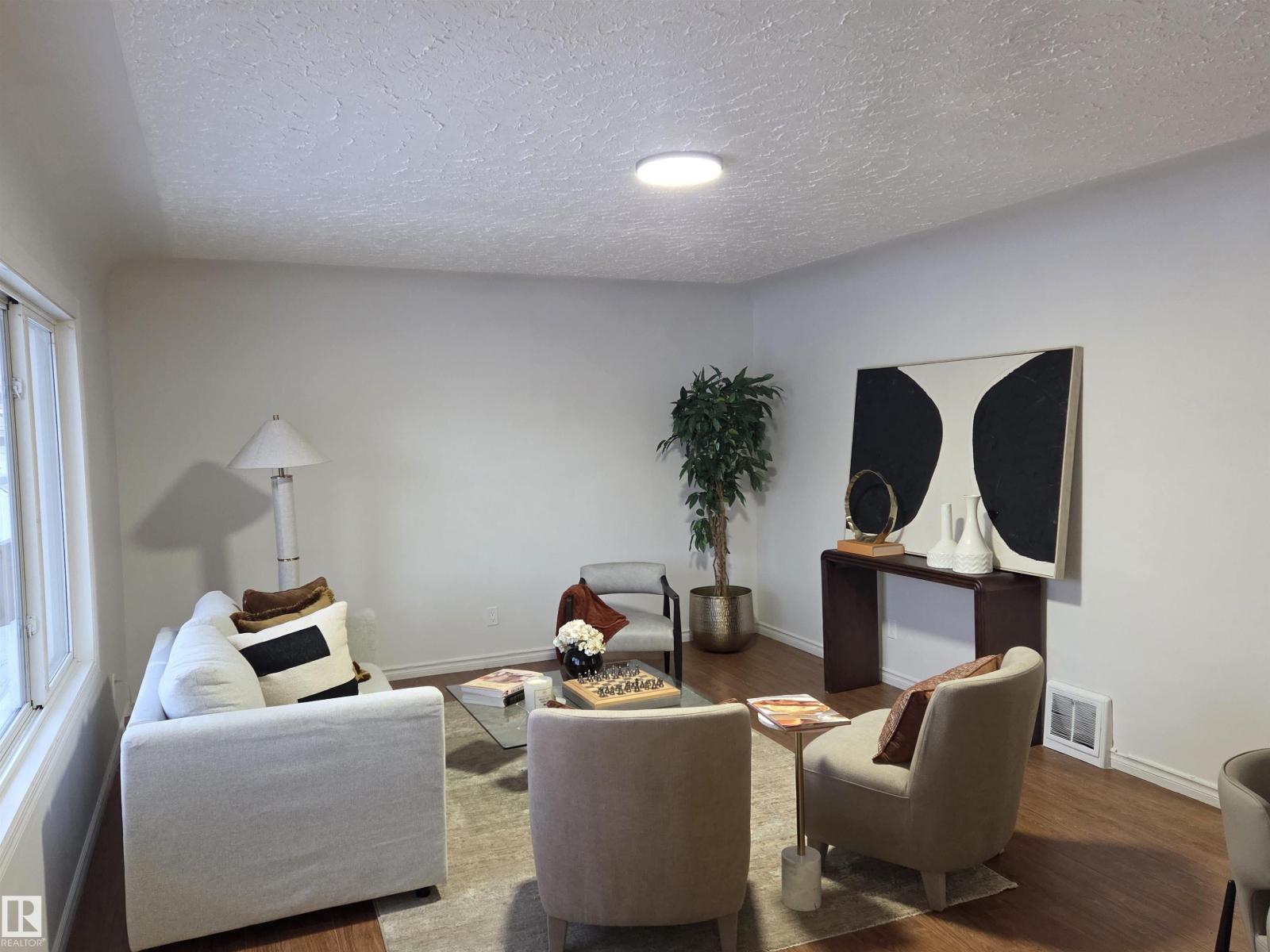 13023 Sherbrooke Av Nw, Edmonton, Alberta  T5L 4E6 - Photo 3 - E4470888