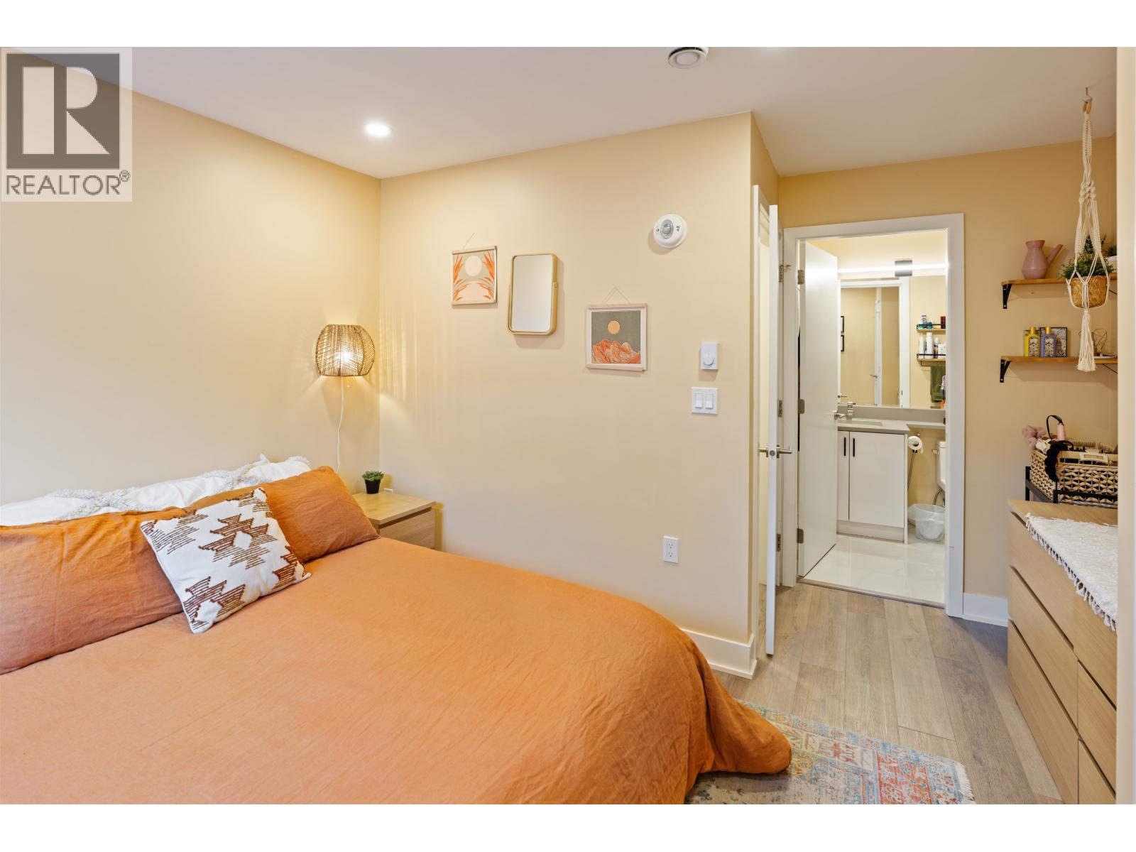 213 37808 Third Avenue, Squamish, British Columbia  V8B 1B9 - Photo 3 - R3082627