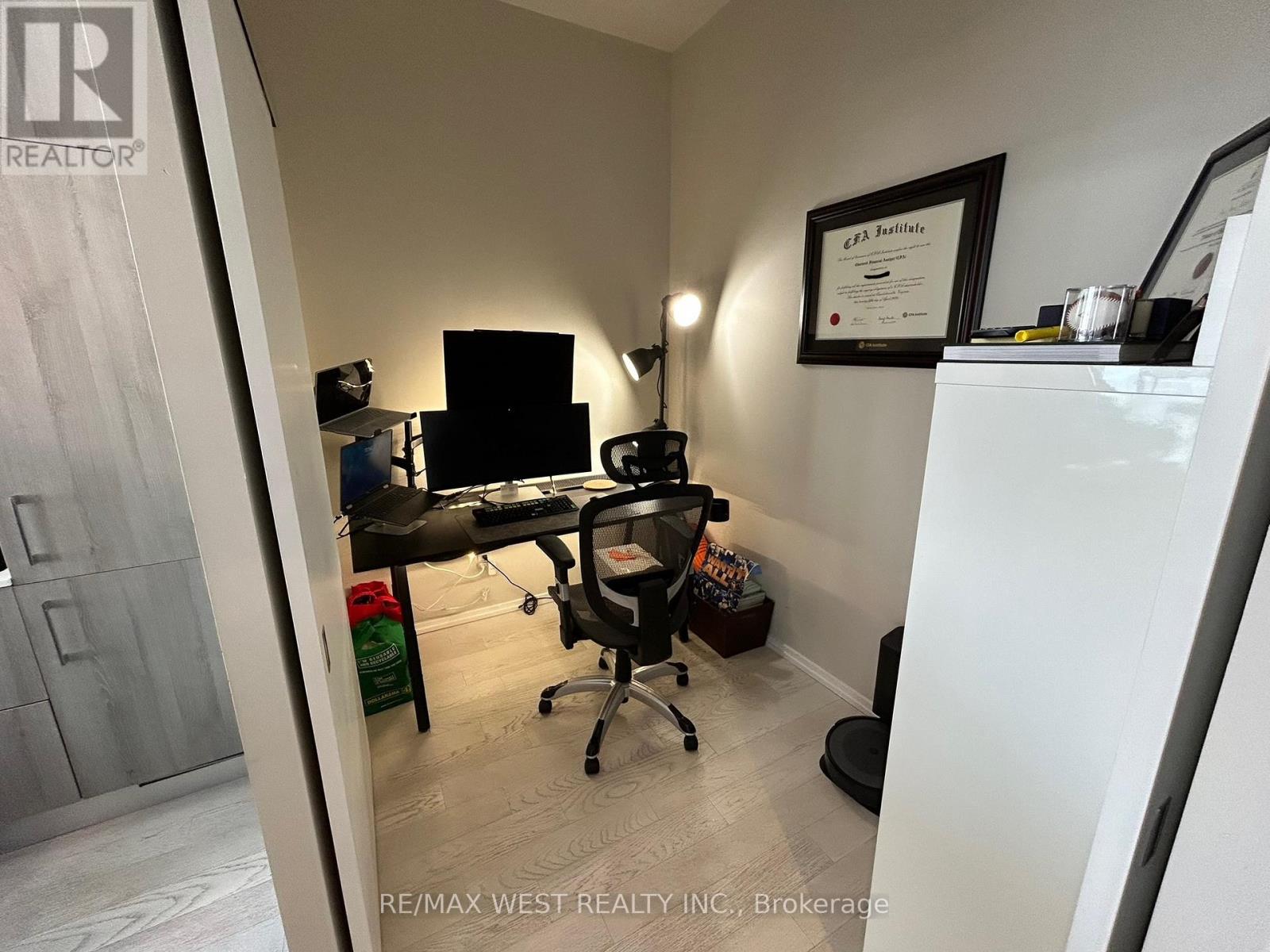 1519 - 8 Hillsdale Avenue E, Toronto, Ontario  M4S 1V5 - Photo 17 - C12725534