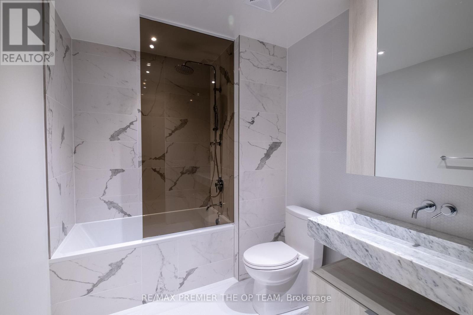 1501 - 11 Yorkville Avenue, Toronto, Ontario  M4W 1L2 - Photo 17 - C12725556