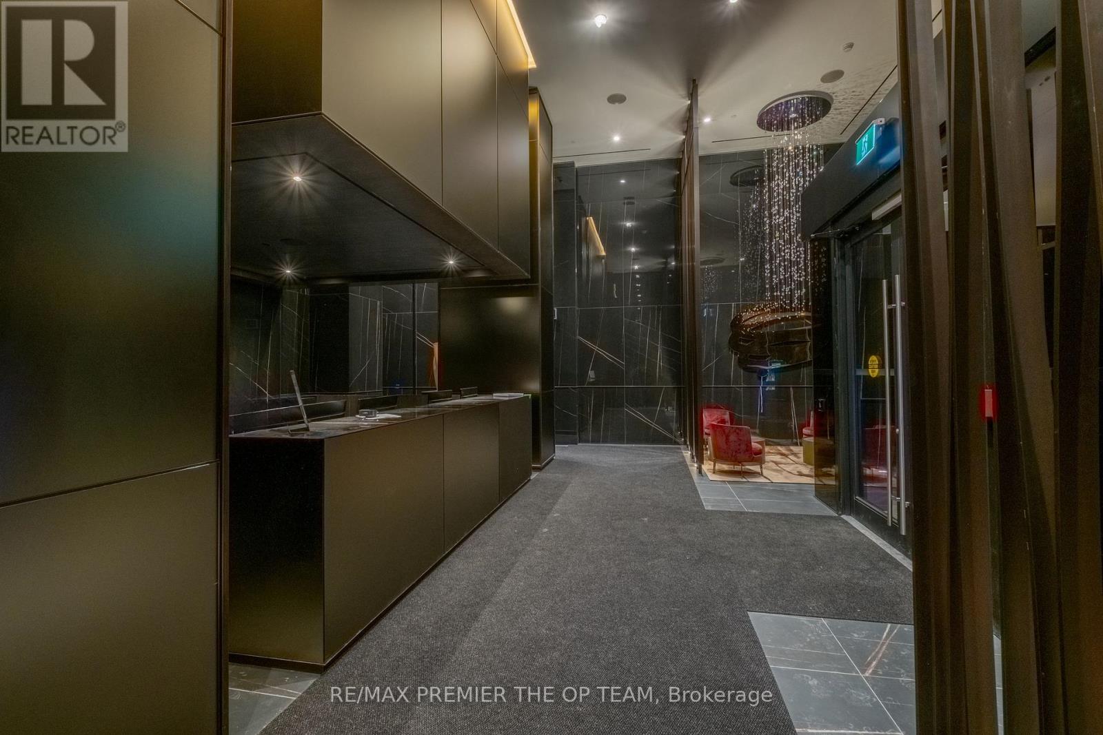 1501 - 11 Yorkville Avenue, Toronto, Ontario  M4W 1L2 - Photo 24 - C12725556