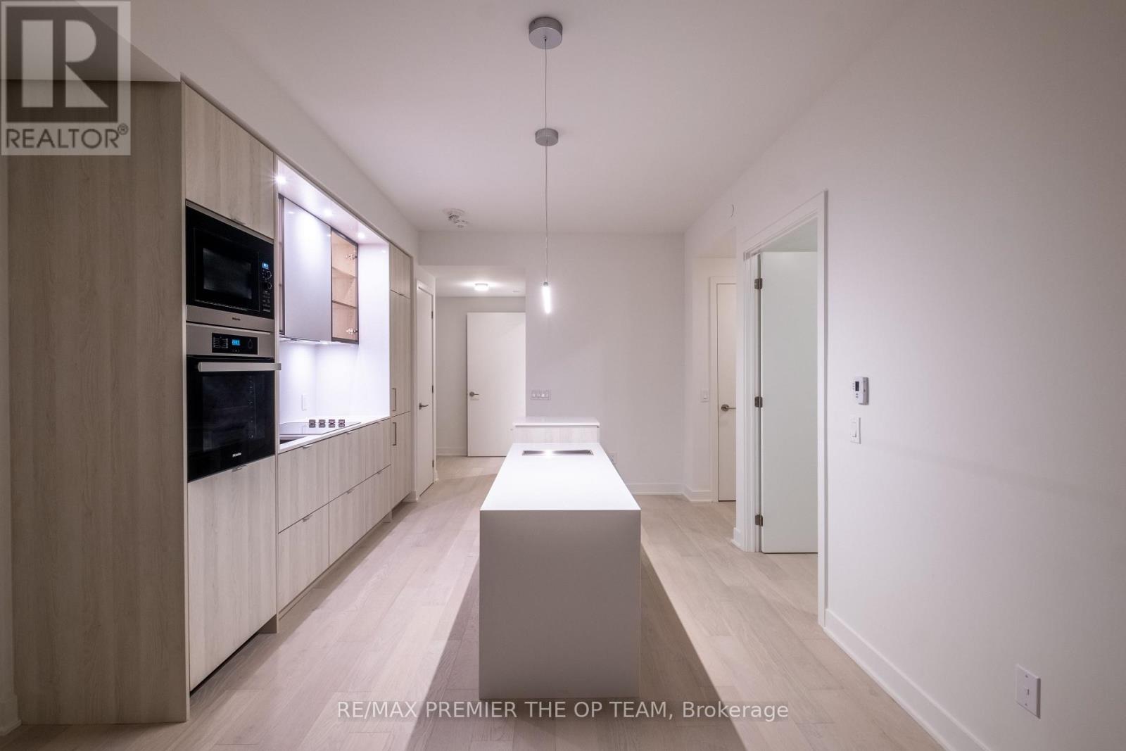 1501 - 11 Yorkville Avenue, Toronto, Ontario  M4W 1L2 - Photo 5 - C12725556