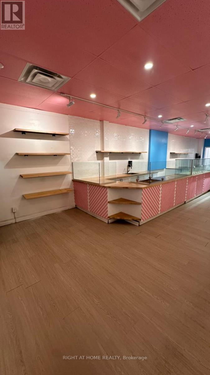 993 Bloor Street W, Toronto, Ontario  M6H 1M1 - Photo 2 - C12725598