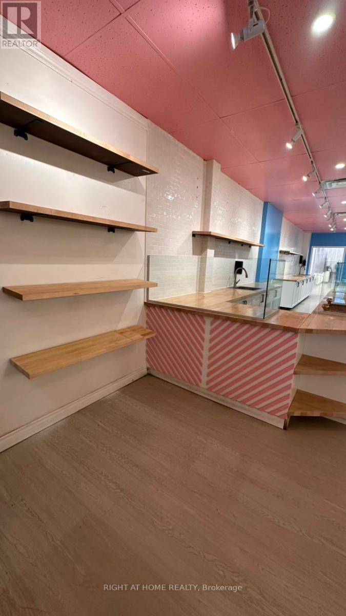 993 Bloor Street W, Toronto, Ontario  M6H 1M1 - Photo 7 - C12725598