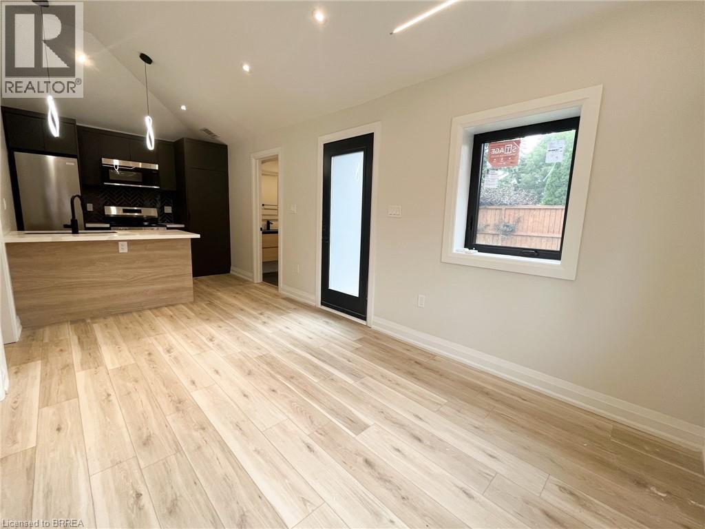 110 Deschene Avenue, Hamilton, Ontario  L9A 3K1 - Photo 6 - 40800652