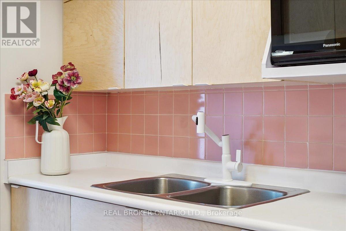 201 - 3233 Eglington Avenue E, Toronto, Ontario M1J 3N6 - Photo 5 - E12725512