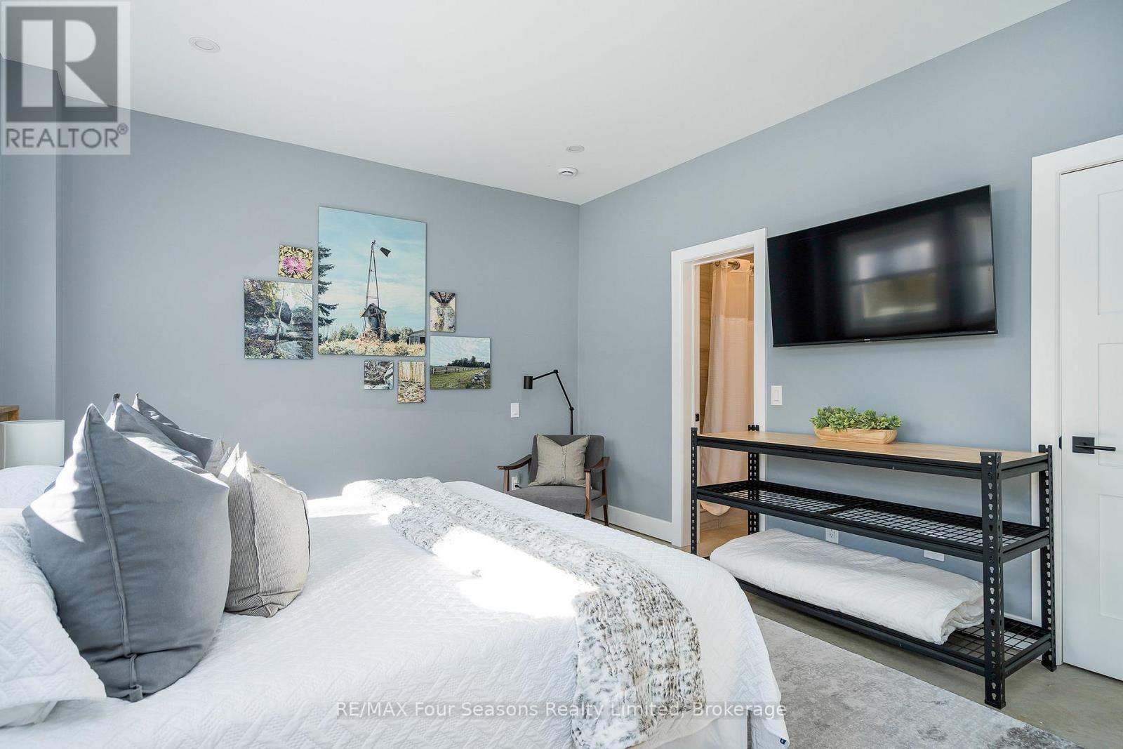 589108 Grey Road 19, Blue Mountains, Ontario  N0H 2E0 - Photo 25 - X12443335