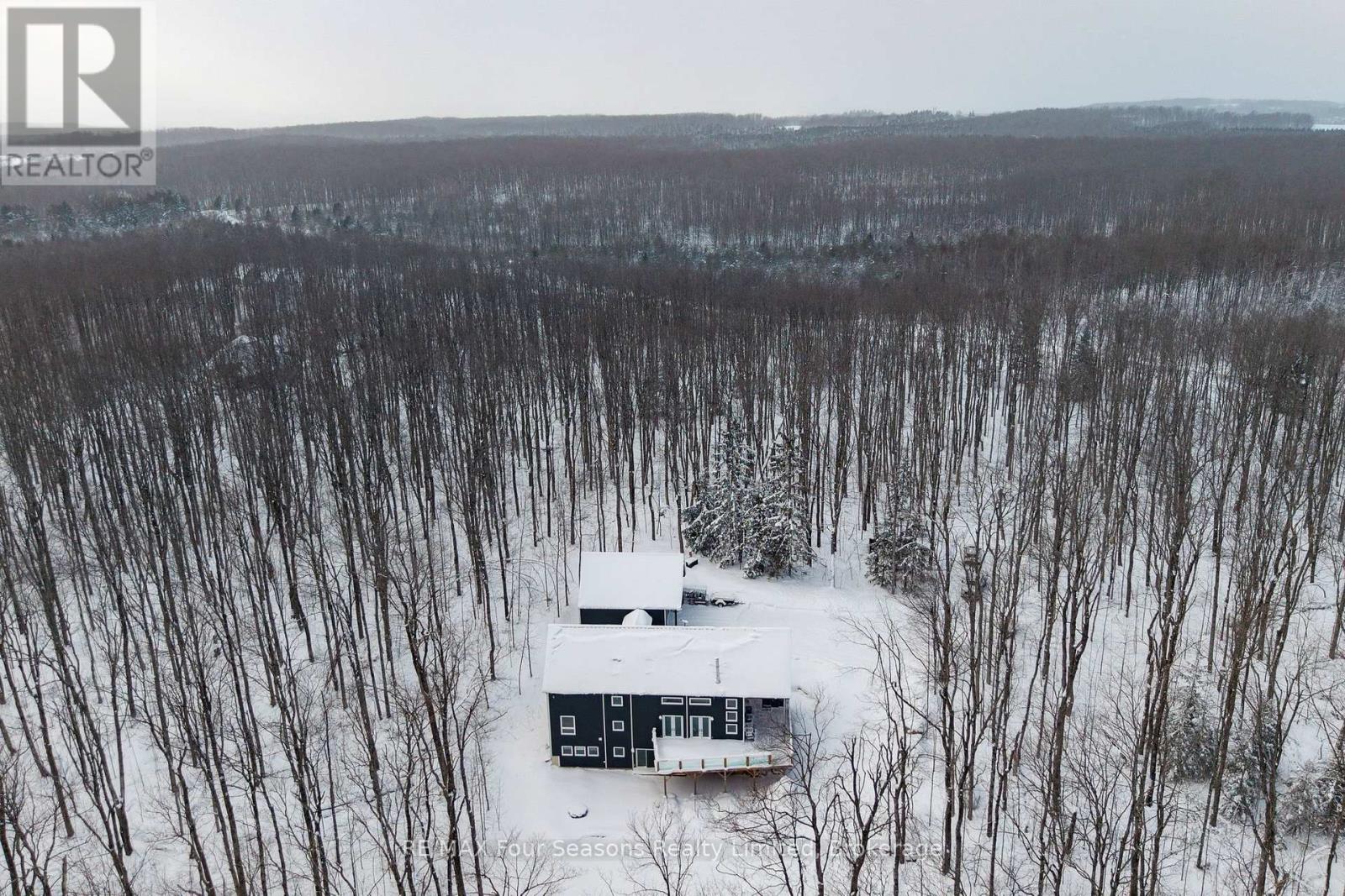 589108 Grey Road 19, Blue Mountains, Ontario  N0H 2E0 - Photo 44 - X12443335