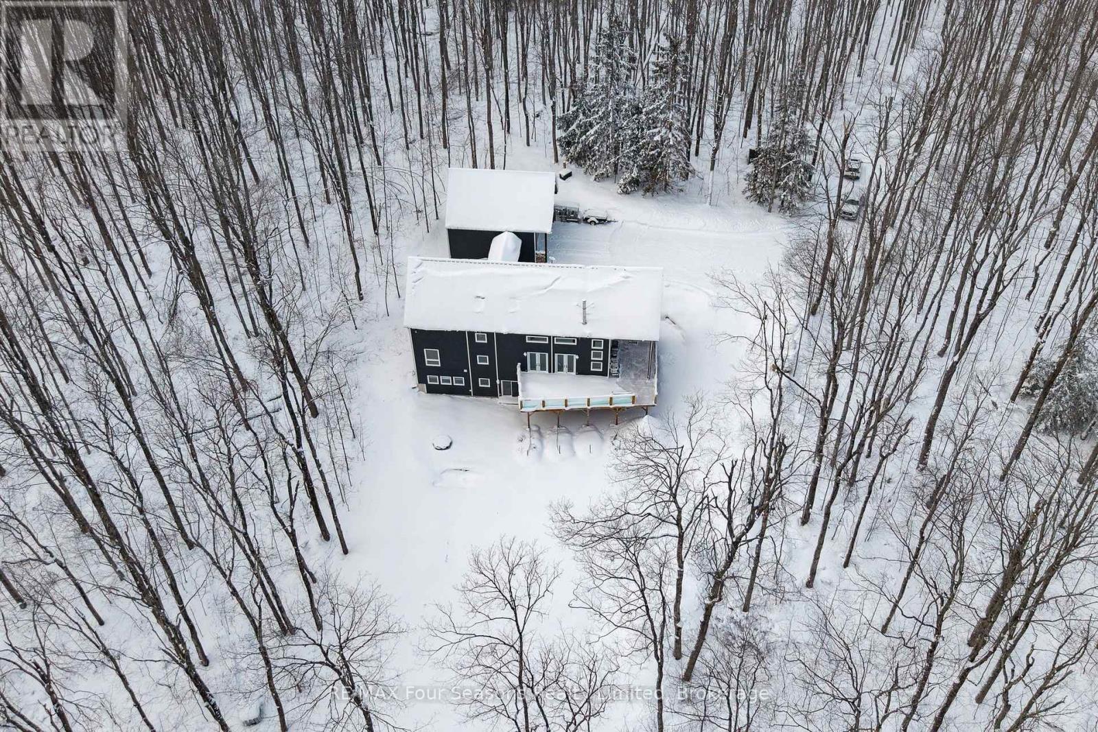 589108 Grey Road 19, Blue Mountains, Ontario  N0H 2E0 - Photo 45 - X12443335