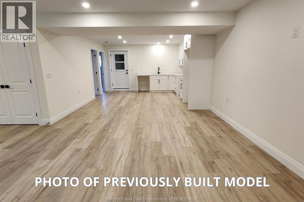 927-B Bouffard, Lasalle, Ontario  N9J 2Y1 - Photo 6 - 26001848