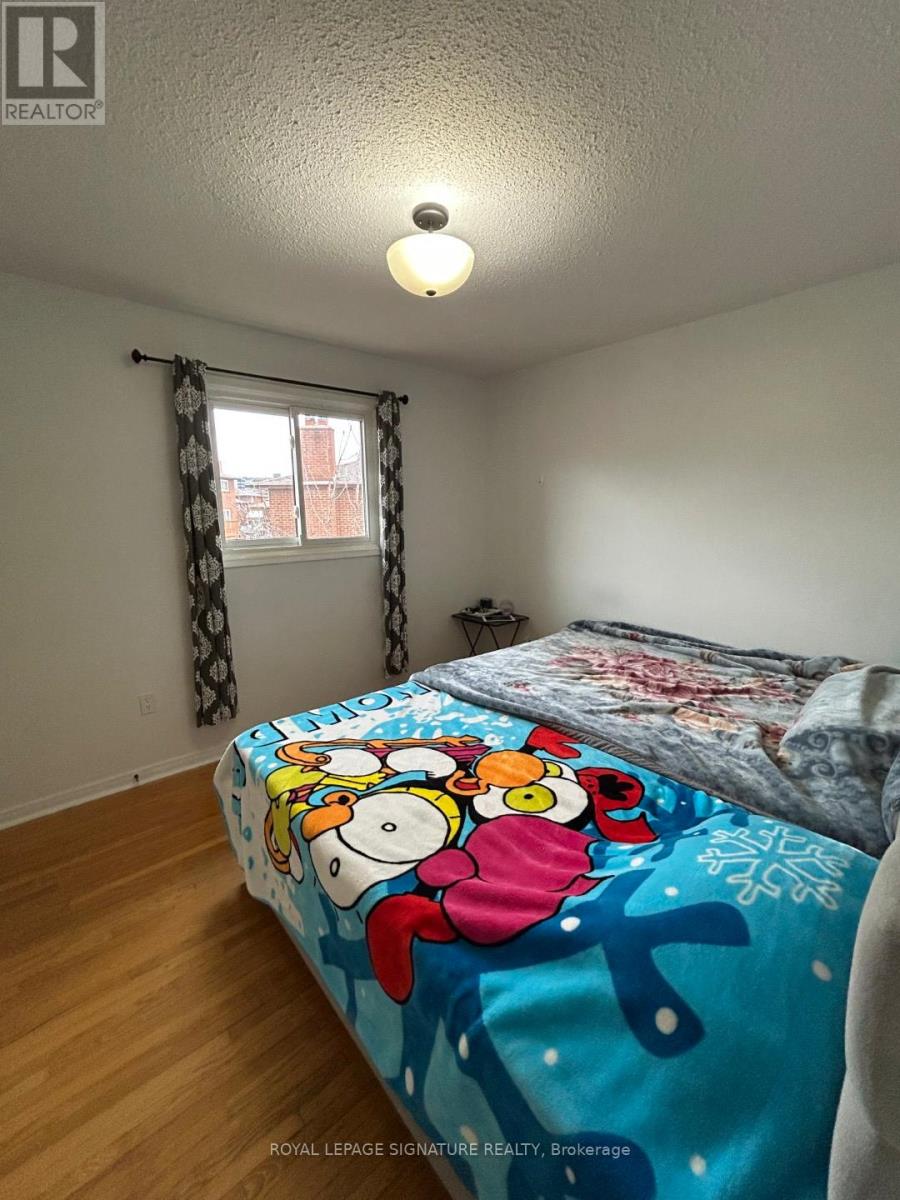 Upper - 50 Flagstick Court, Toronto, Ontario  M3J 3B8 - Photo 13 - W12724964