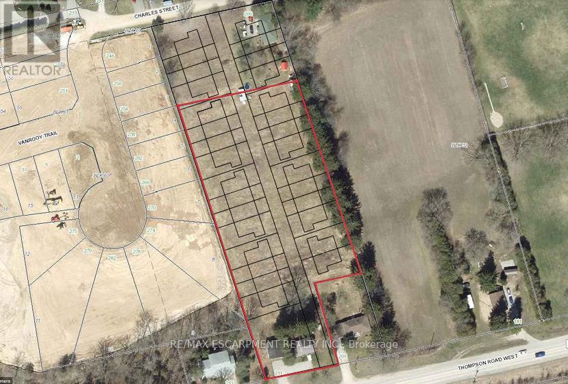 211 Thompson Road W, Norfolk, Ontario  N0E 1Y0 - Photo 2 - X12689110