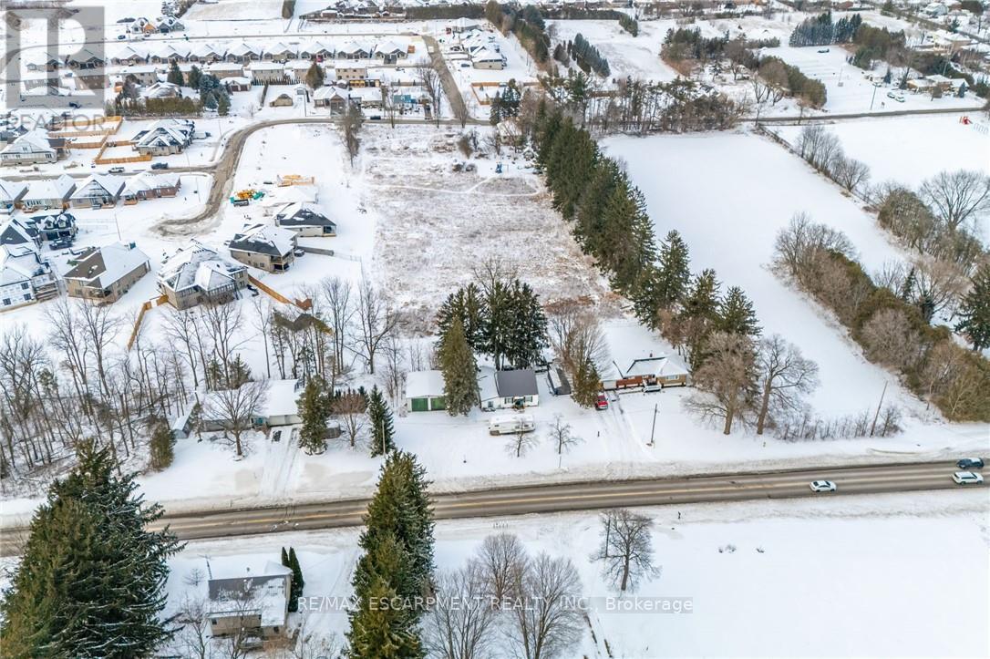 211 Thompson Road W, Norfolk, Ontario  N0E 1Y0 - Photo 6 - X12689110